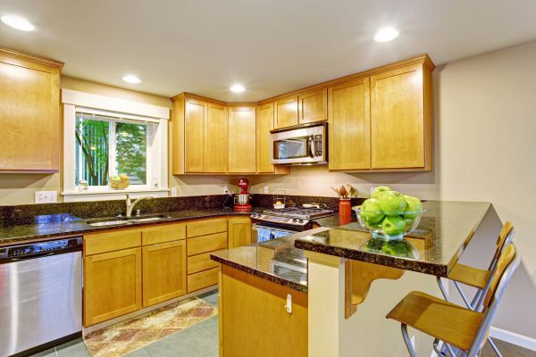 Maple Kitchen Cabinet Service in Harker Heights